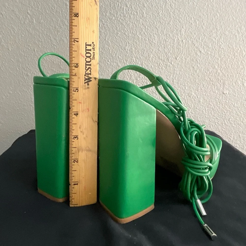 Steve Madden Emerald Green Strappy Heels - Picture 3 of 5
